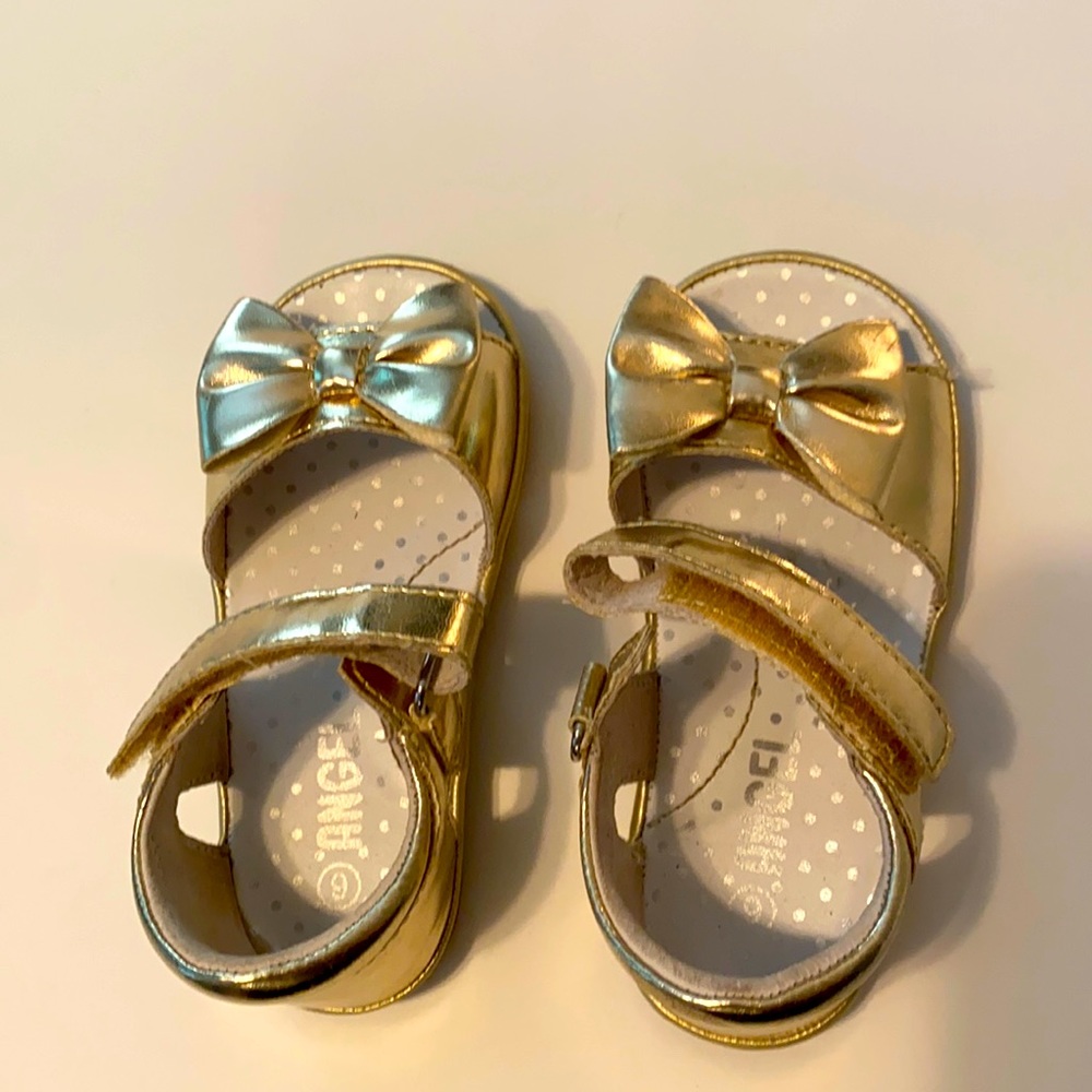 Angel Gold Toddler Size 6 Sandals